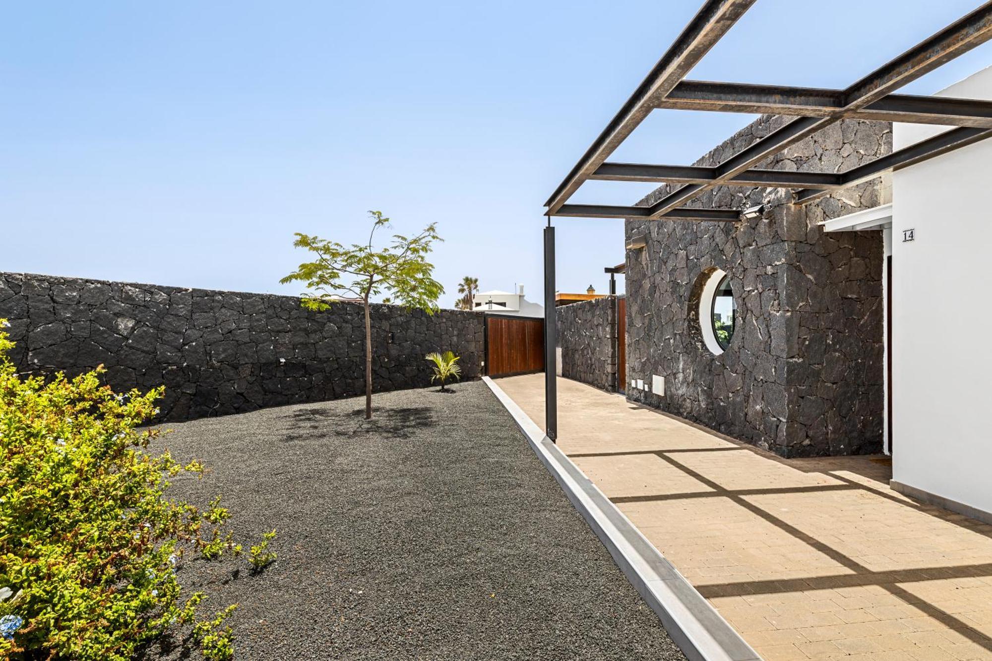 3 Bedroom Villa With Private Pool Close To Papagayo Beach Playa Blanca  Exteriör bild