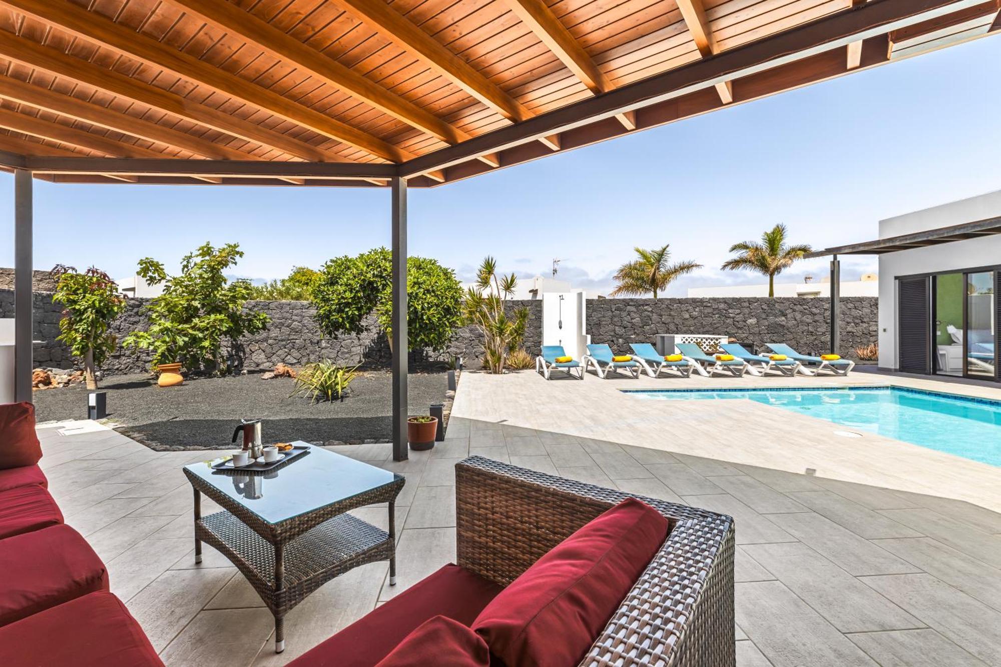 3 Bedroom Villa With Private Pool Close To Papagayo Beach Playa Blanca  Exteriör bild